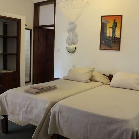 Pensao Residencial Reggio Emilia Hotell Pemba Exteriör bild